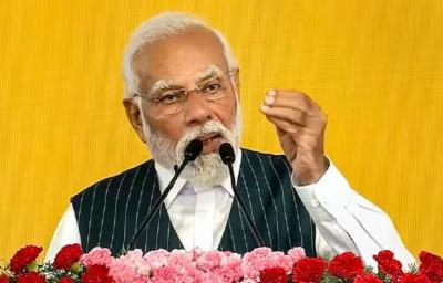 பெங்களூருவில் சுவர் இடிந்து 8 பேர் பலி...! - பிரதமர் மோடி உருக்கம்...!