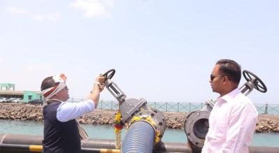 வஉசி துறைமுகம் கச்சா பாமாயிலை கையாண்டு சாதனை