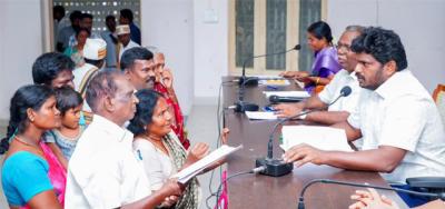 ராமநாதபுரத்தில் மக்கள் குறைதீர்க்கும் நாள் கூட்டம்