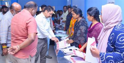 குயவன்குடியில் " உங்களுடன் ஸ்டாலின் " திட்ட முகாம்  -கலெக்டர் ஆய்வு