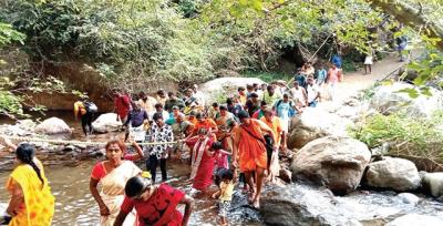 சதுரகிரியில் ஆடி அமாவாசை திருவிழா : 2500-க்கும் மேற்பட்ட போலீசார் பாதுகாப்பு..!
