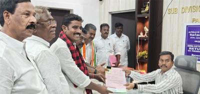 திமுக,அதிமுக, தவெக வேட்பாளர்கள் மனுத்தாக்கல்