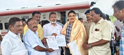 பரமக்குடி புதிய ரயில் நிலையத்தை மதுரை கோட்ட ரயில்வே மேலாளர் ஆய்வு