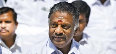 நான் ரெடி; எடப்பாடி பழனிசாமி, டி.டி.வி.தினகரன் ரெடியா? - &nbsp;ஓபிஎஸ் கேள்வி