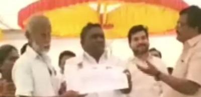 தேனி: நிகழ்ச்சி மேடையிலேயே திமுக எம்.பி. - எம்.எல்.ஏ. வாக்குவாதம்